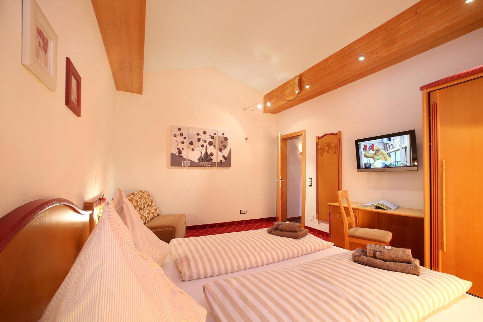 Gaestehaus Trixl Apartment Zell am See